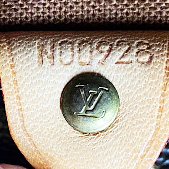 Louis Vuitton Monogram Sac Shopping Tote Bag MM - Picture 5 of 16